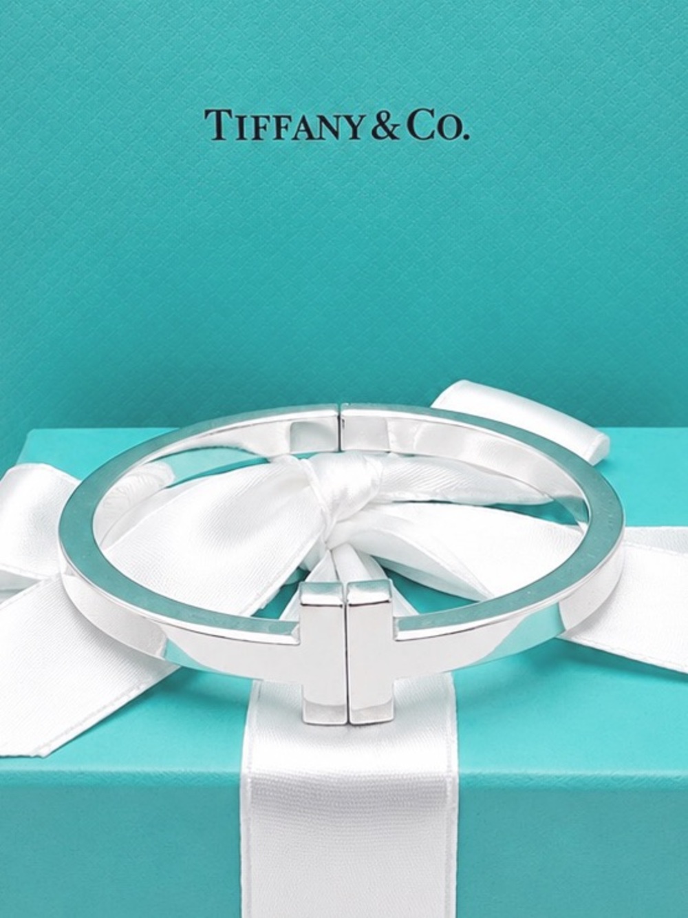 Tiffany & Co. T Square Bracelet in Sterling Silver 925 Gift Pouch, Box & Bag